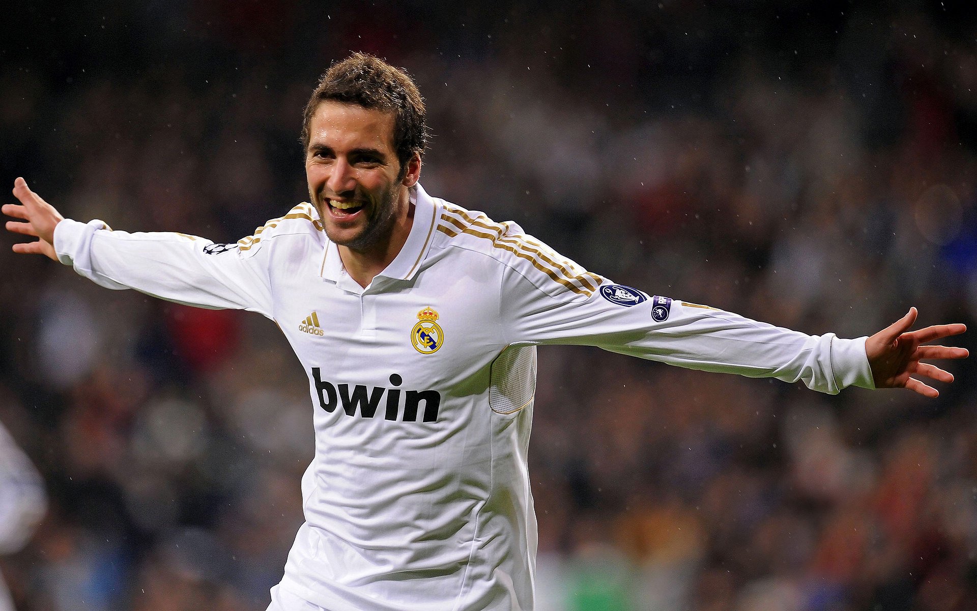 山东泰山迎来好消息,1人回归,1人离队,唐田直面挑战吐露实在心声